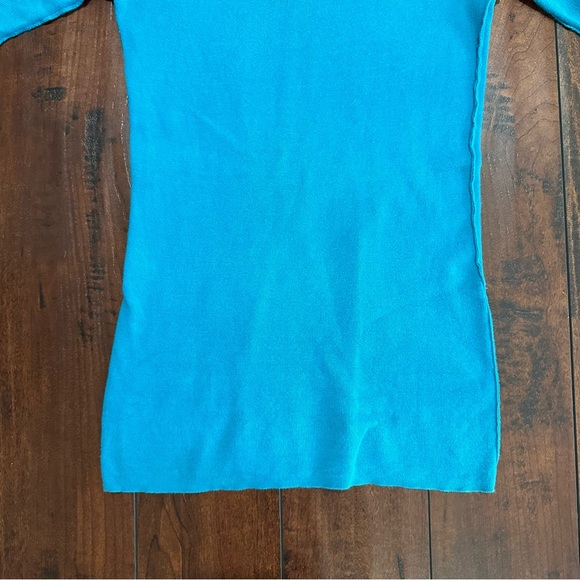 Express Short Sleeve Cowl Neck Teal Sweater Size XS - Picture 4 of 4